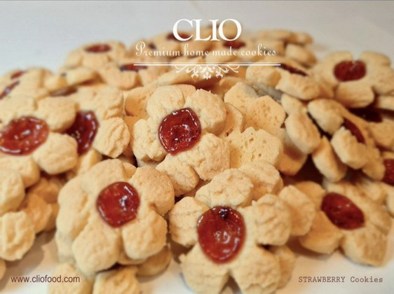 strawberry cookies